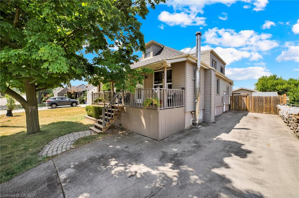 47 Worsley Road Property Photo 3