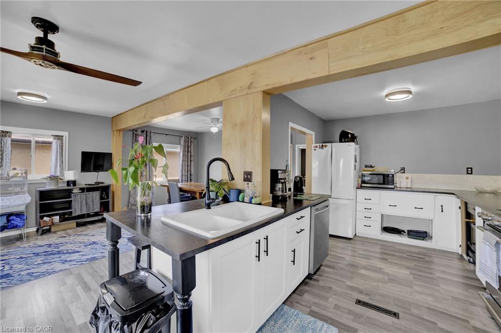 47 Worsley Road Property Photo 13