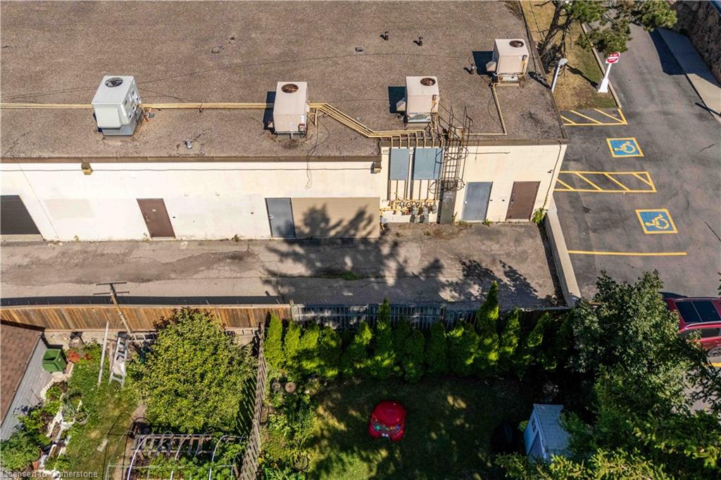 5-720 Upper James Street Property Photo 39