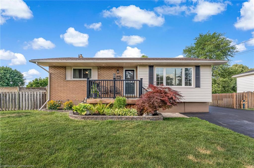 9924 Dickenson Road W Property Photo 1