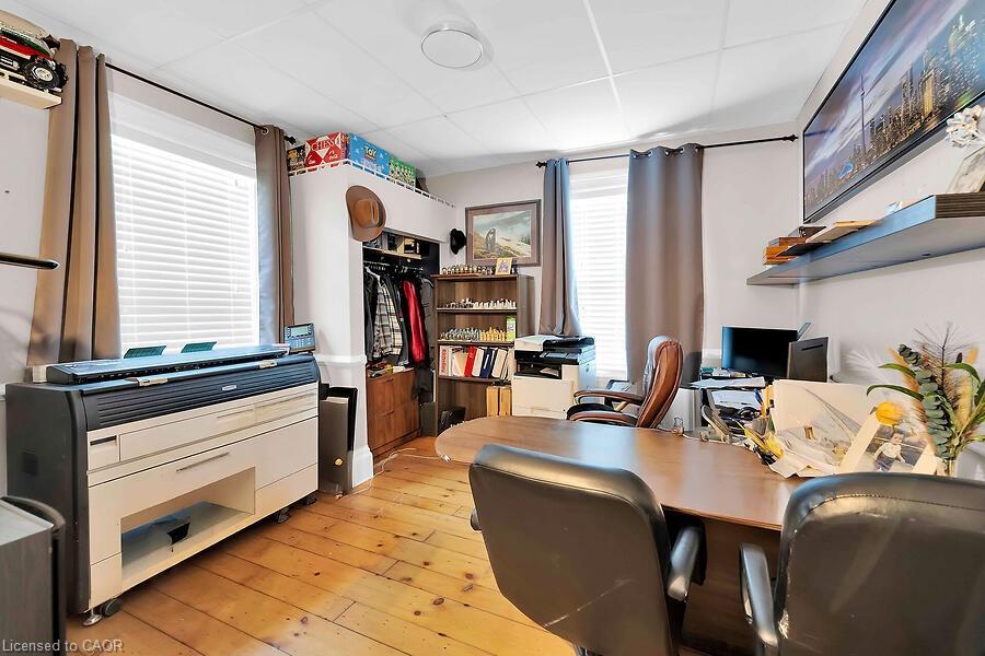 23 Mountain Street Property Photo 9