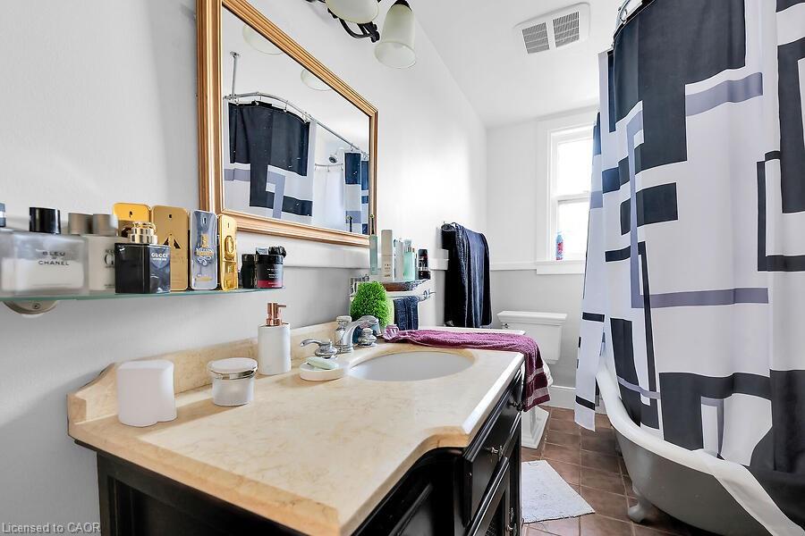 23 Mountain Street Property Photo 20