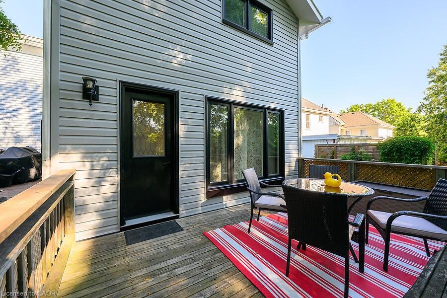 23 Mountain Street Property Photo 22