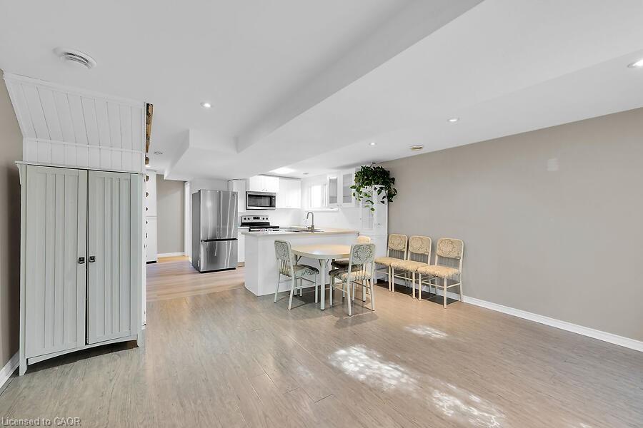 23 Mountain Street Property Photo 24