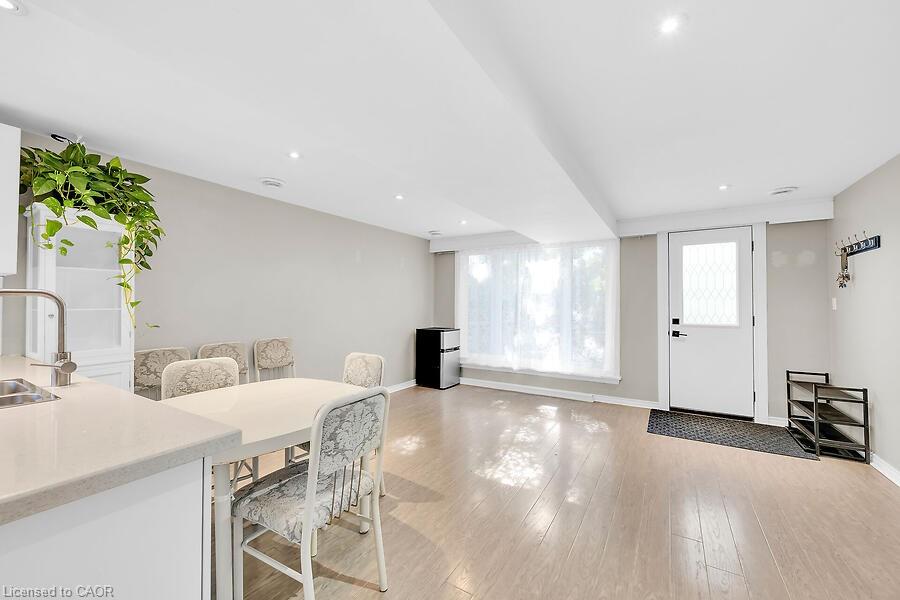 23 Mountain Street Property Photo 29