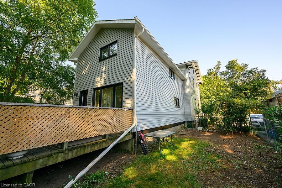 23 Mountain Street Property Photo 46