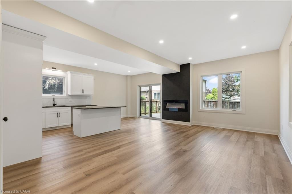 19 Violet Street Property Photo 7