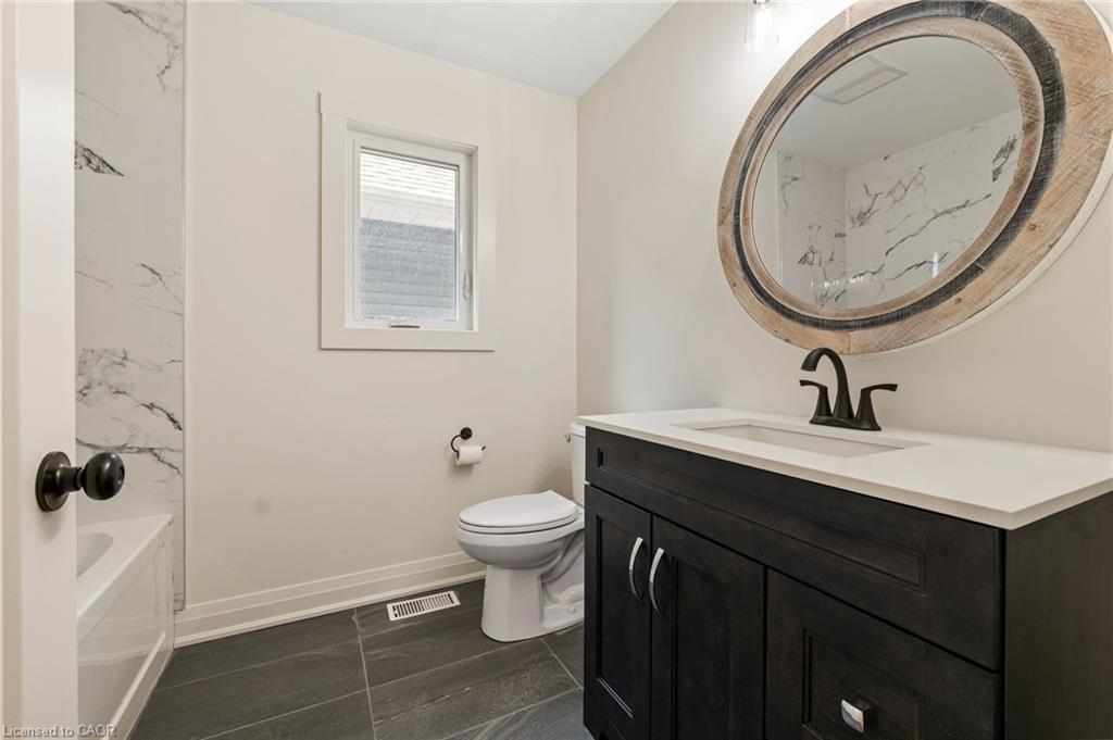 19 Violet Street Property Photo 14