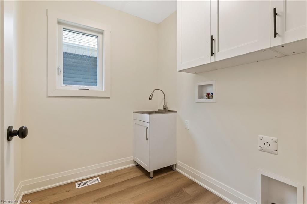 19 Violet Street Property Photo 15