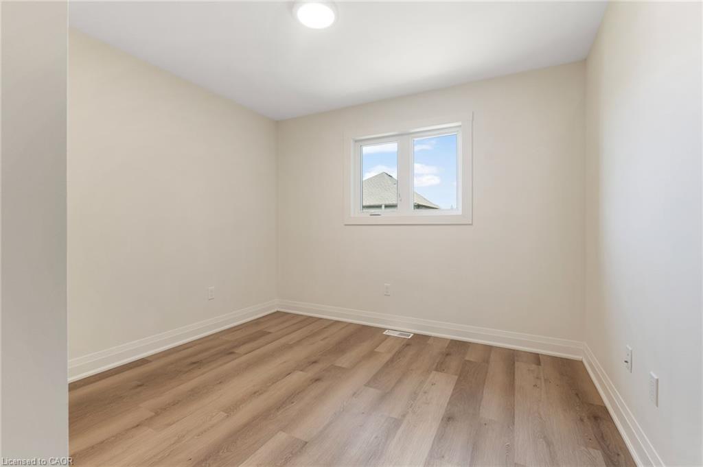 19 Violet Street Property Photo 17