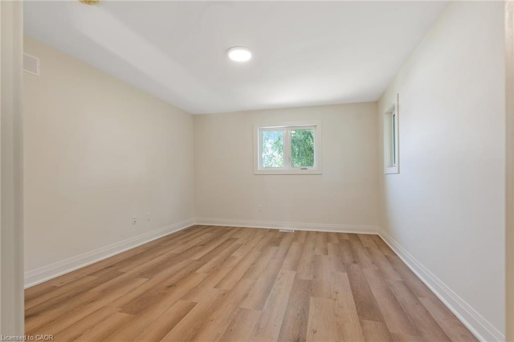 19 Violet Street Property Photo 18