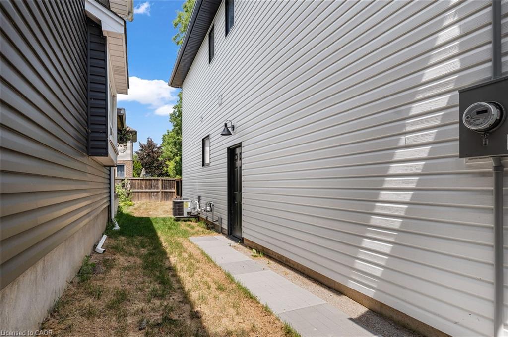 19 Violet Street Property Photo 27