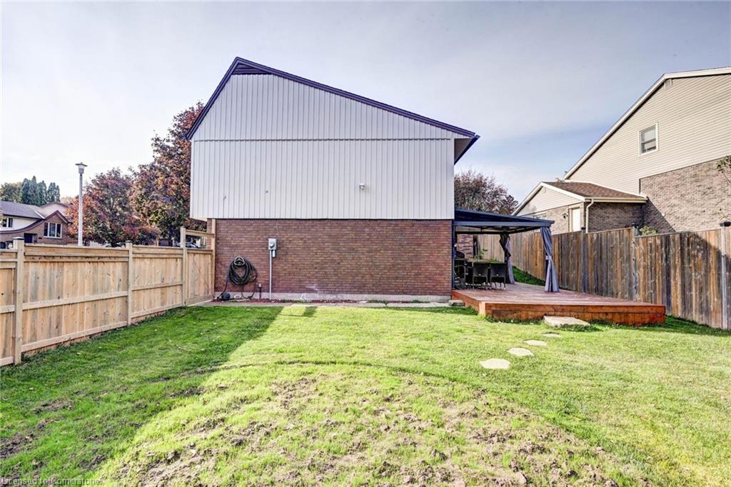 288 Salisbury Avenue Property Photo 40