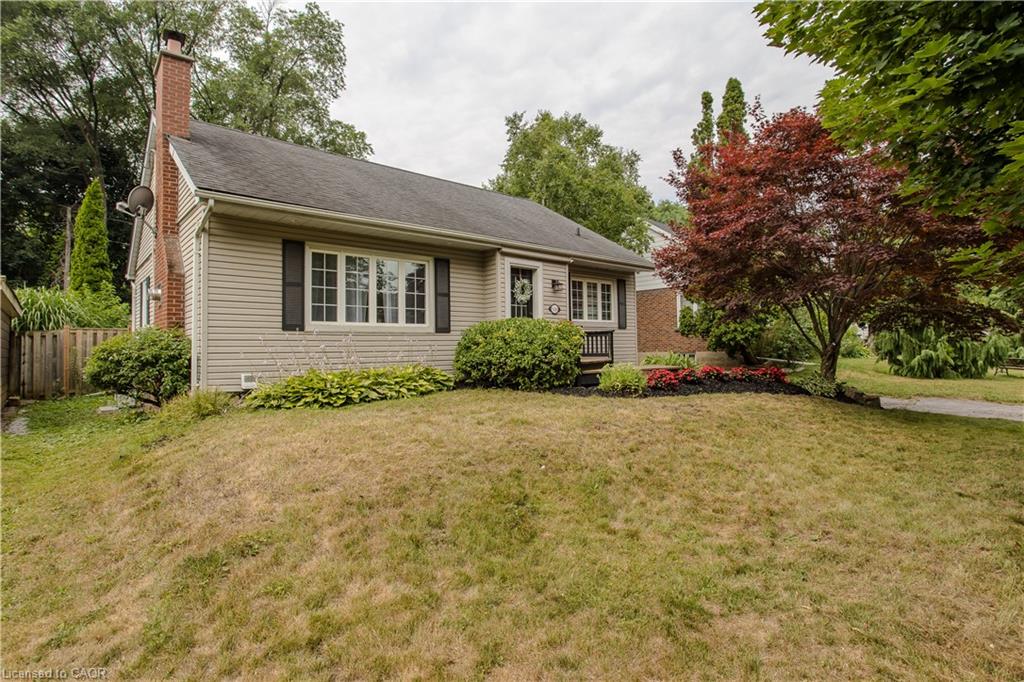 936 Harvey Place Property Photo 1