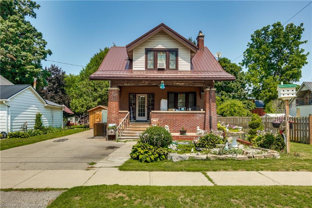 226 Main Street E