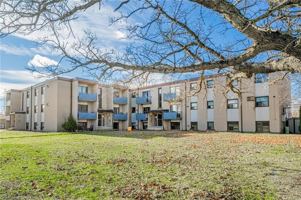 8-744 Lincoln Street Property Photo 2