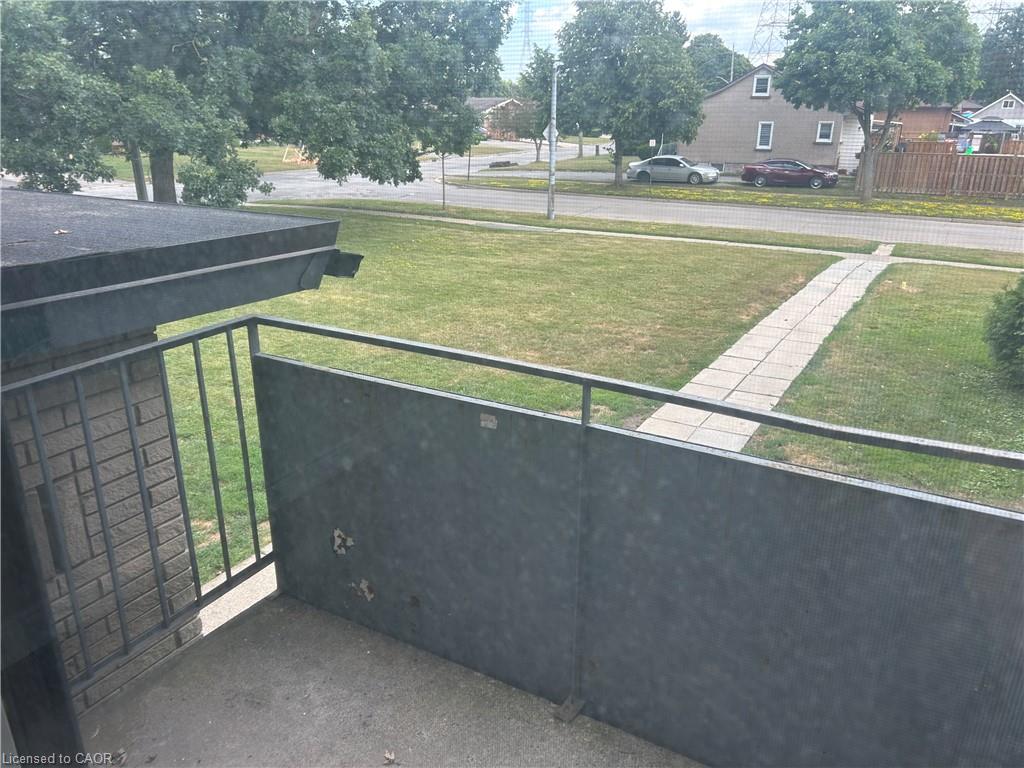 8-744 Lincoln Street Property Photo 9