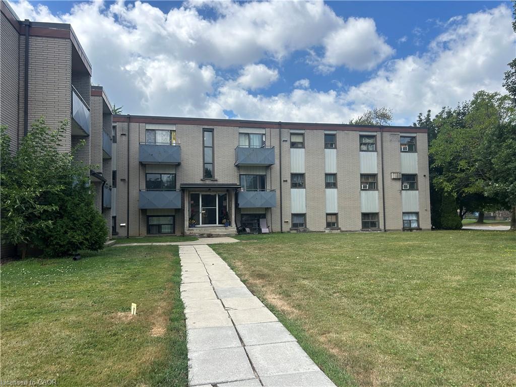 8-744 Lincoln Street Property Photo 15