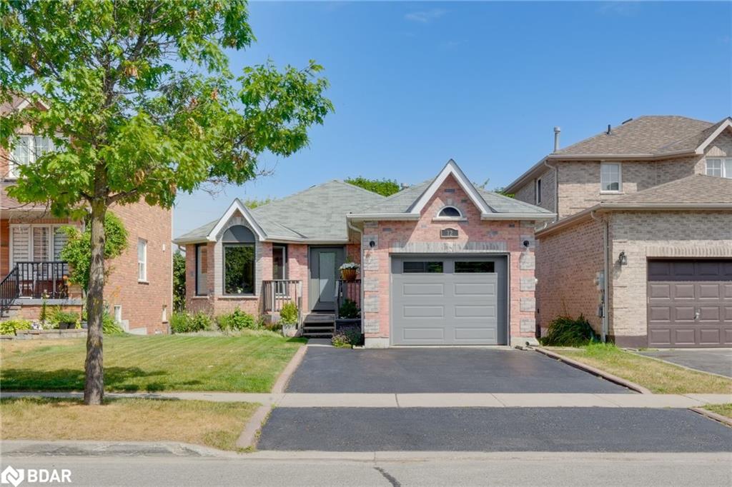 12 Dunnett Drive Property Photo 1