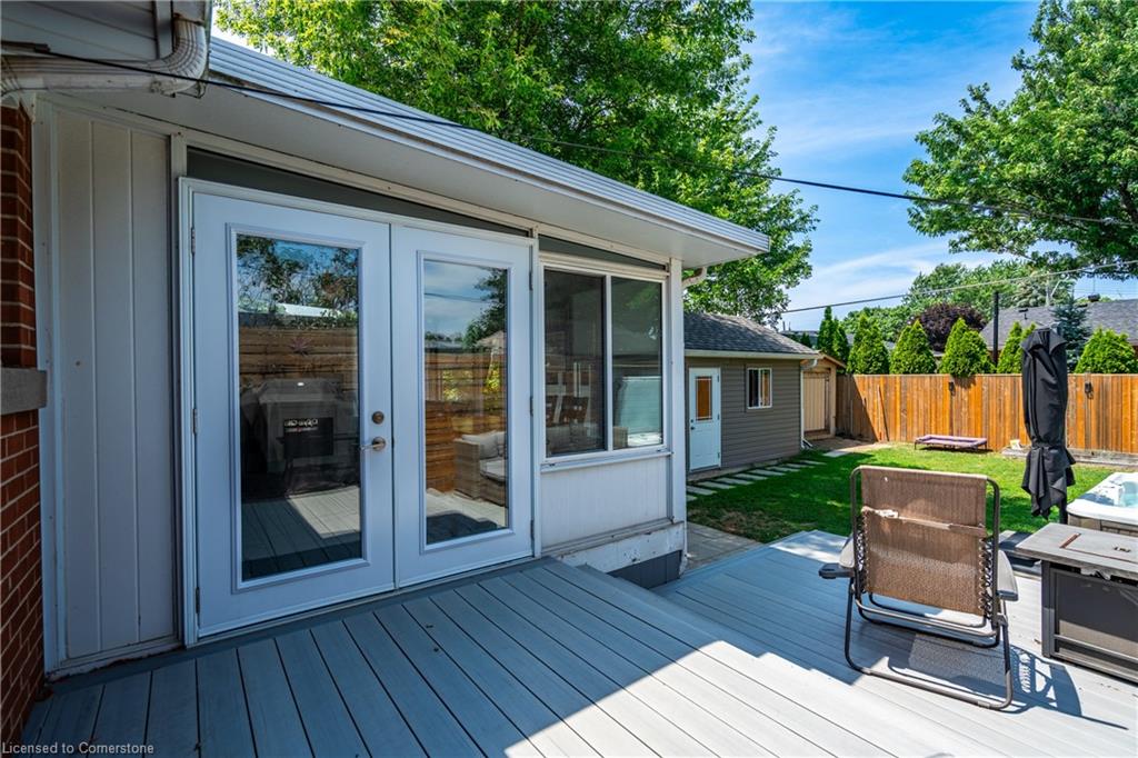 199 Fernwood Crescent Property Photo 30