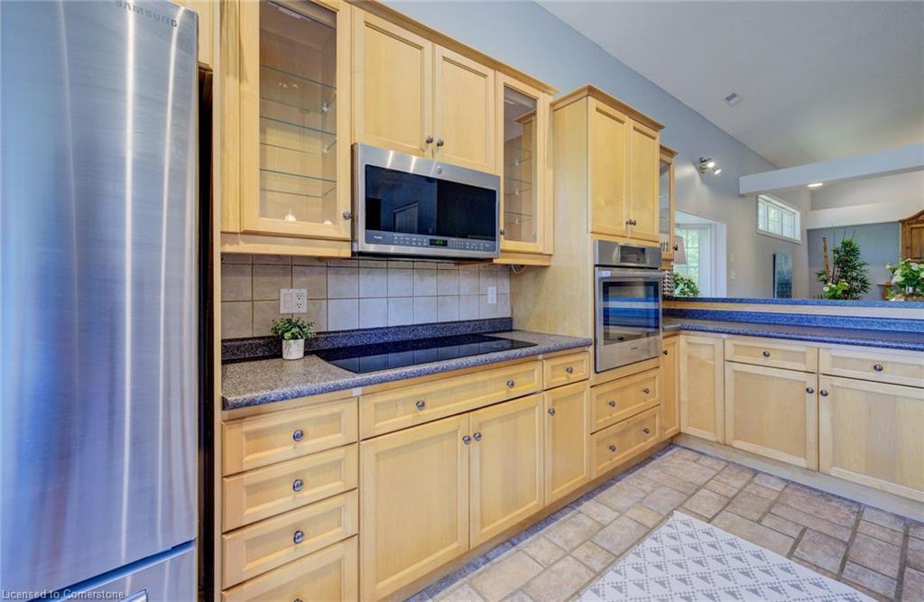 2 Smetana Drive Property Photo 10