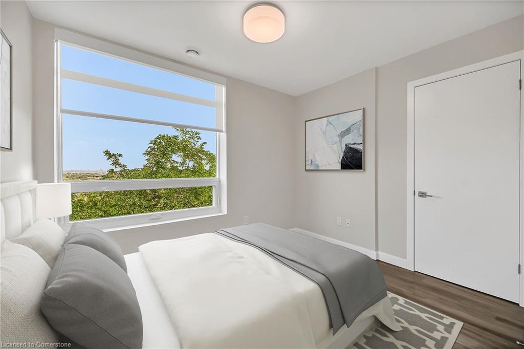 307-455 Charlton Avenue E Property Photo 22