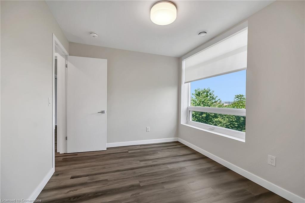 307-455 Charlton Avenue E Property Photo 25