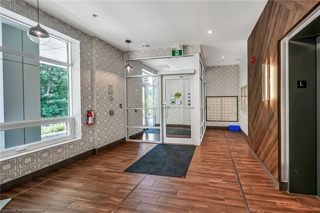 307-455 Charlton Avenue E Property Photo 29