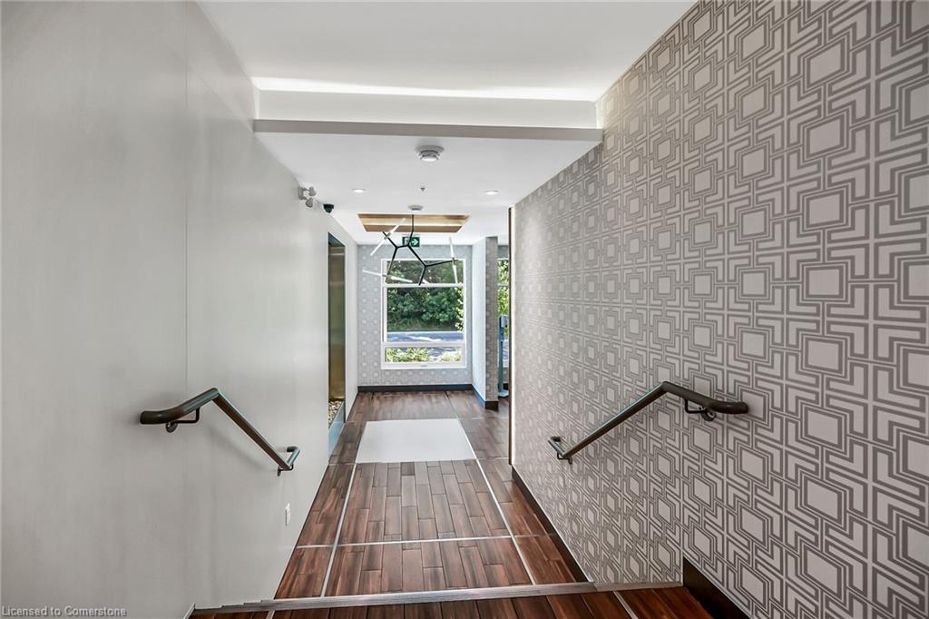 307-455 Charlton Avenue E Property Photo 30