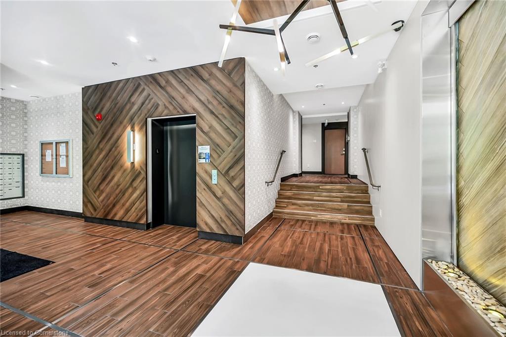 307-455 Charlton Avenue E Property Photo 32