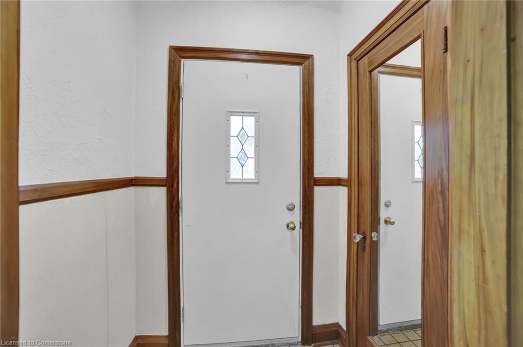 978 North Shore Boulevard W Property Photo 5