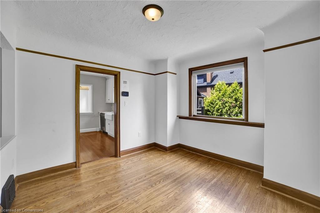 978 North Shore Boulevard W Property Photo 9