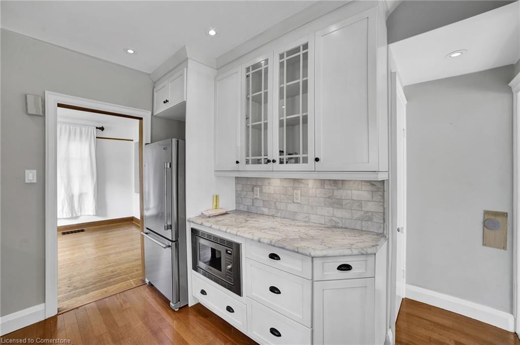 978 North Shore Boulevard W Property Photo 12