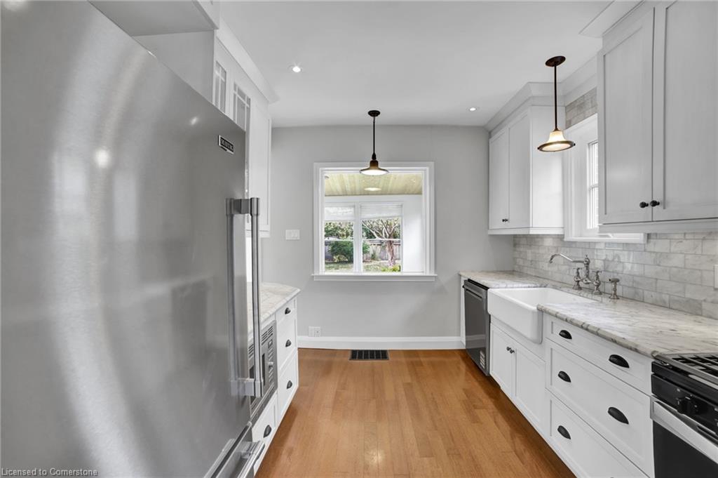 978 North Shore Boulevard W Property Photo 15