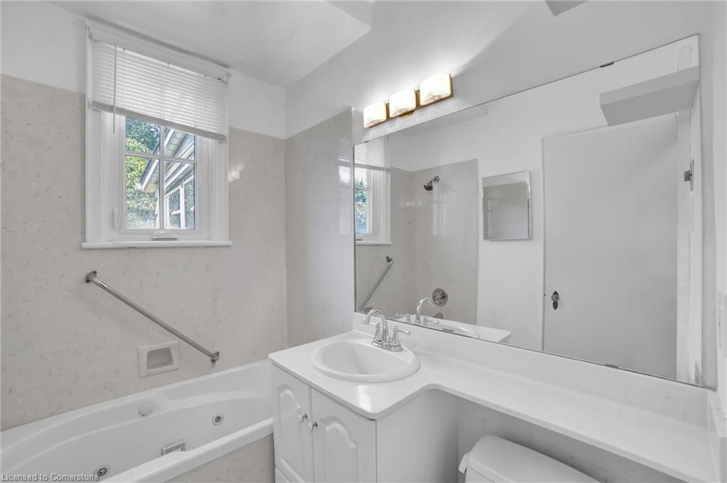 978 North Shore Boulevard W Property Photo 18