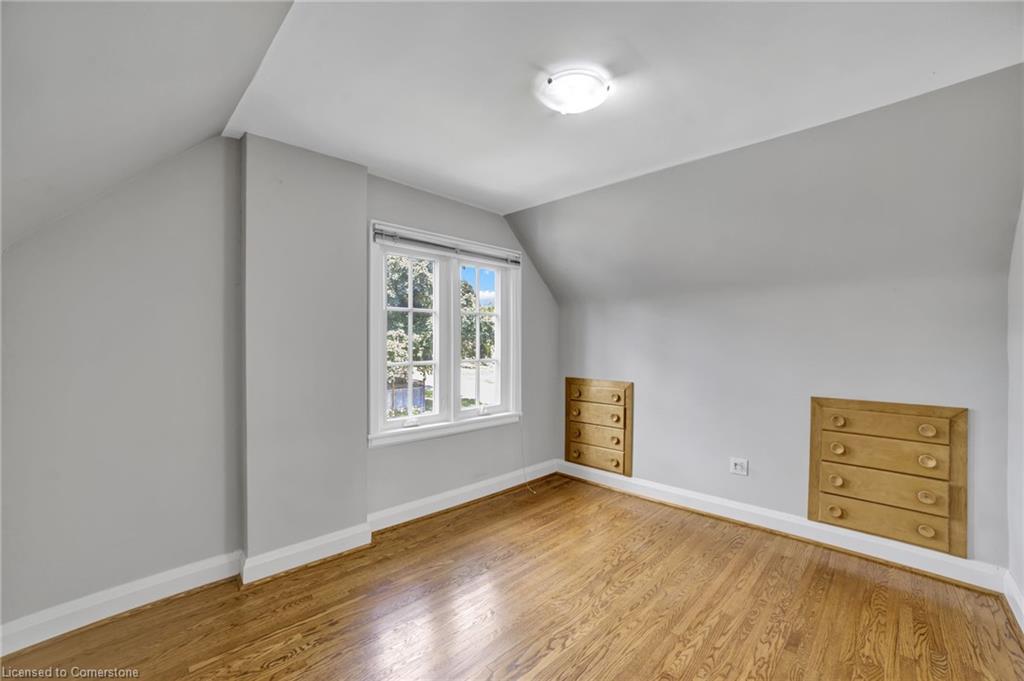 978 North Shore Boulevard W Property Photo 24