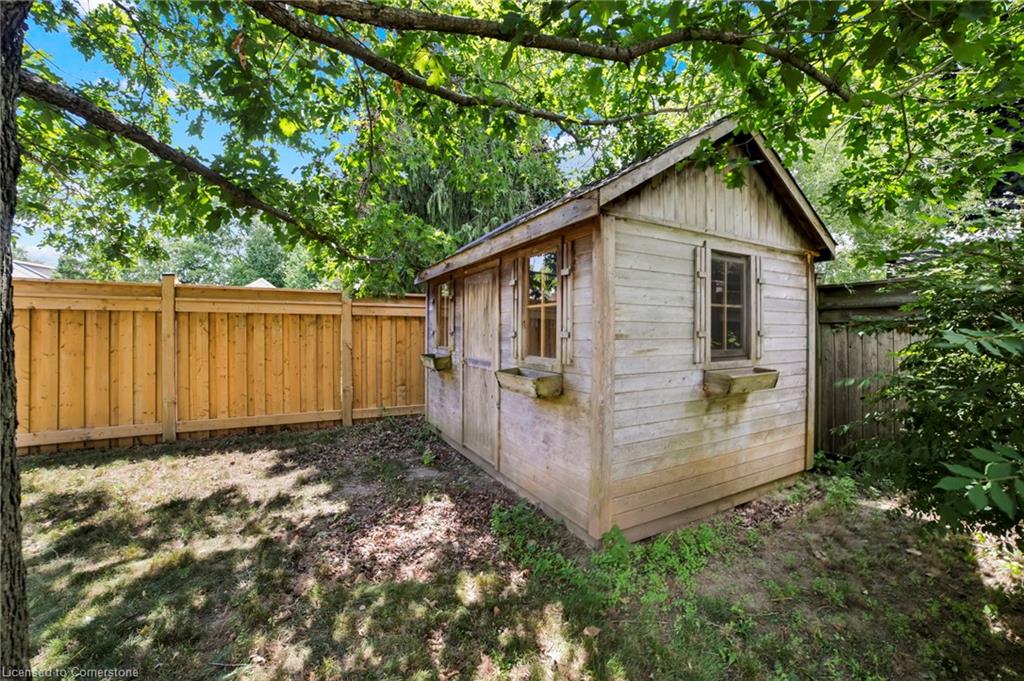 978 North Shore Boulevard W Property Photo 37