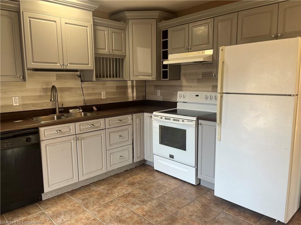 17 Mapleview Drive Property Photo 11
