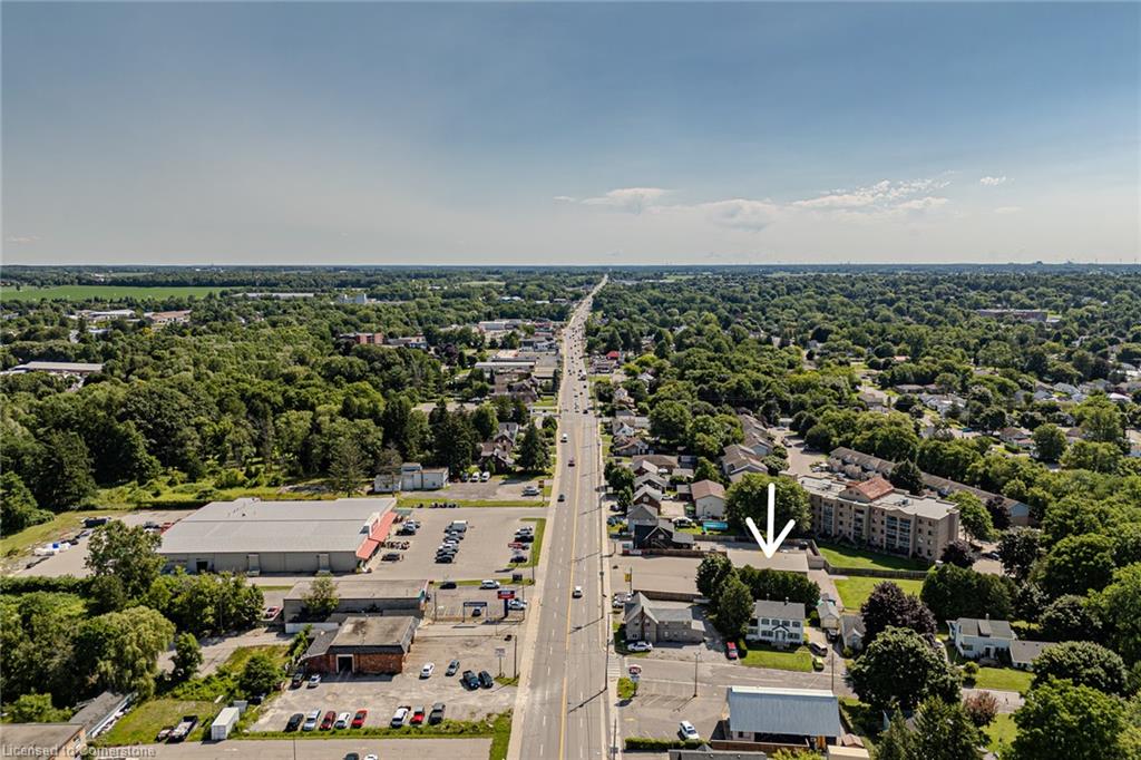 316 Queensway W Property Photo 48