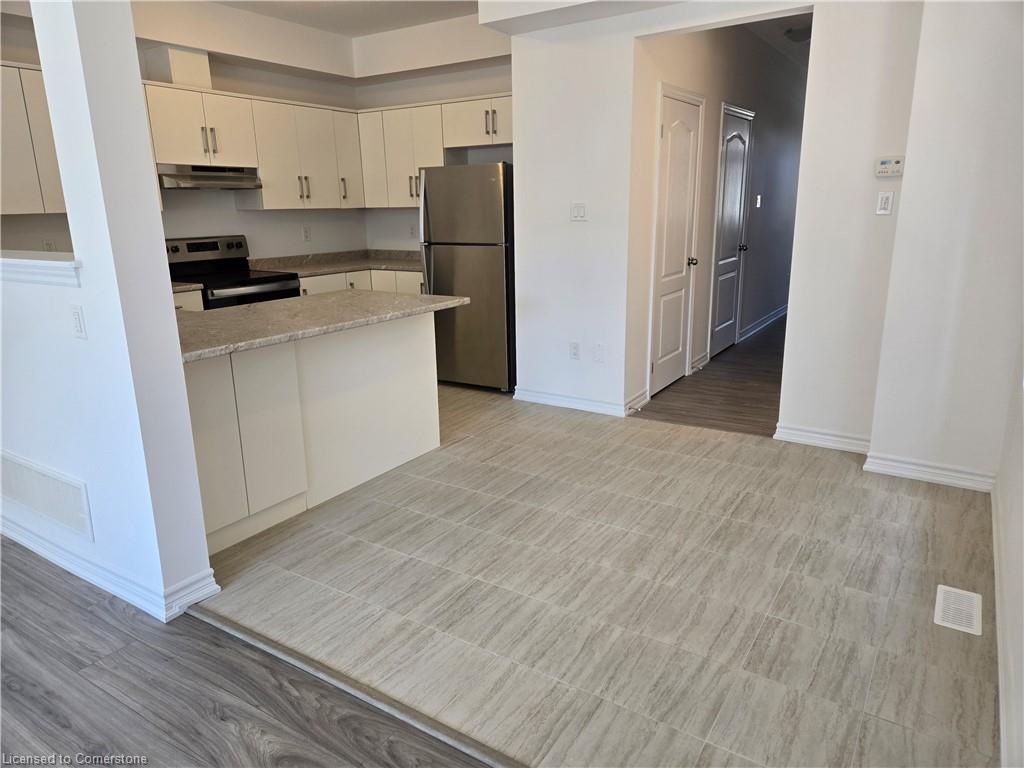 33 Elsegood Drive Property Photo 2