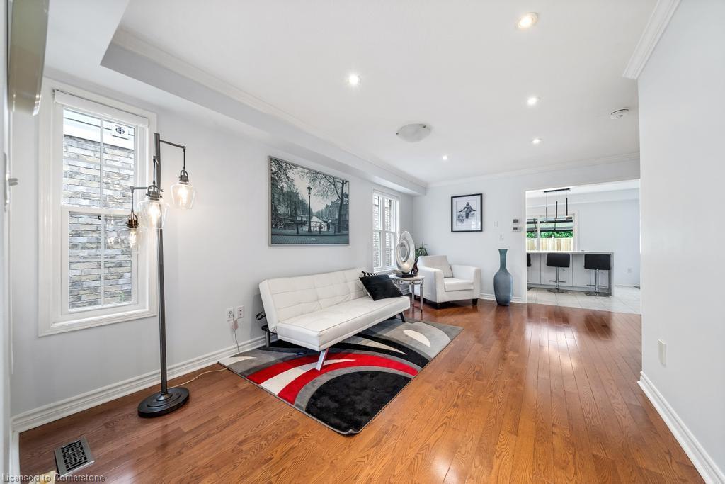 150 Voyager Pass Property Photo 9