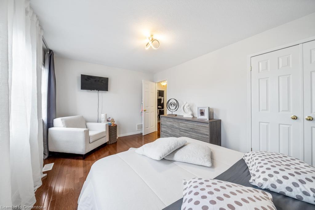 150 Voyager Pass Property Photo 27