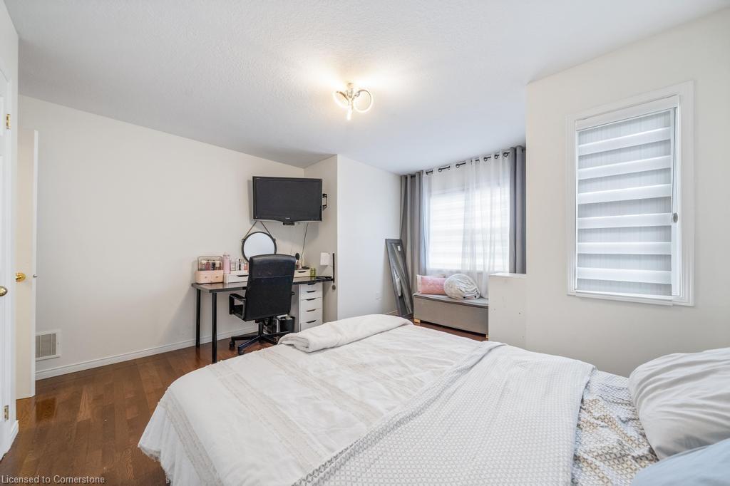 150 Voyager Pass Property Photo 29