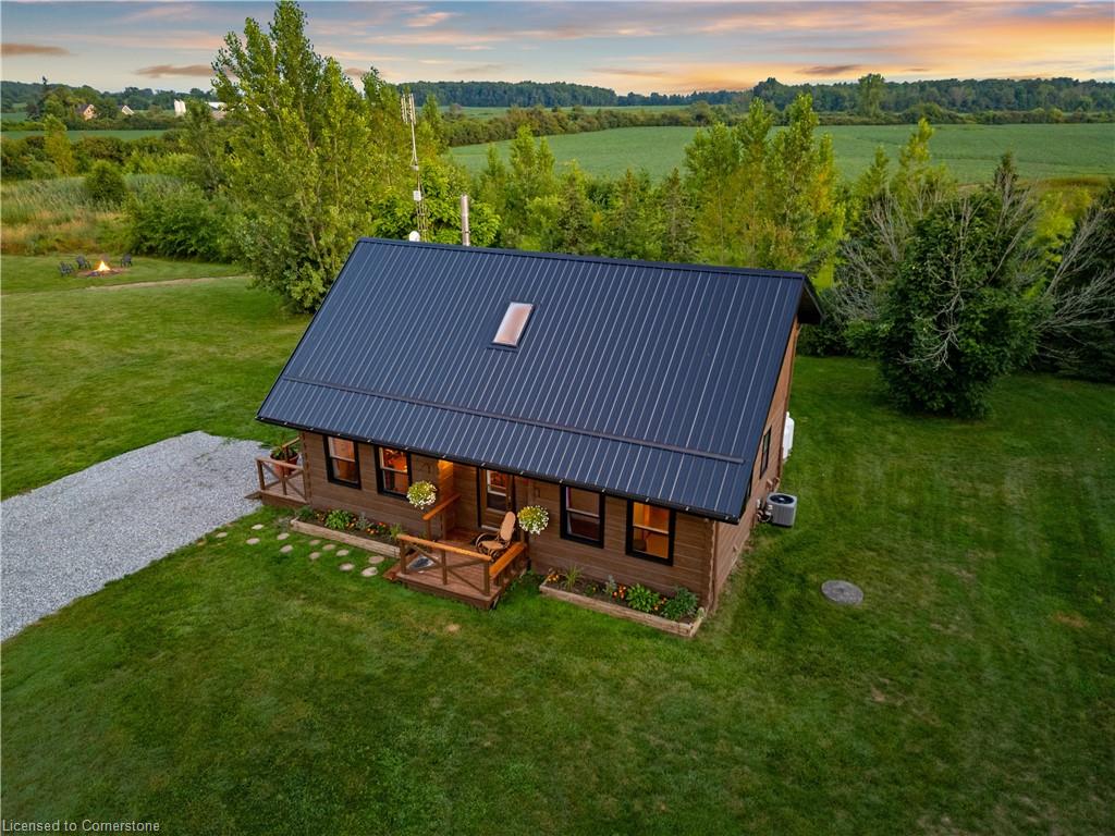 526 2nd Line Property Photo 36