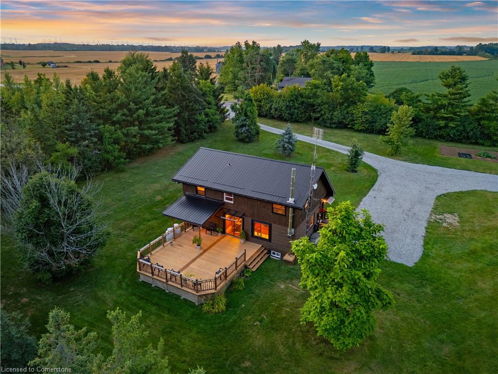 526 2nd Line Property Photo 39