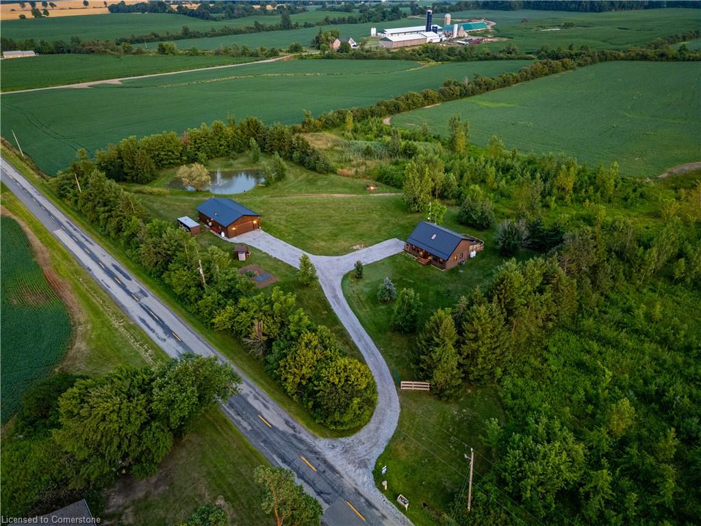 526 2nd Line Property Photo 42