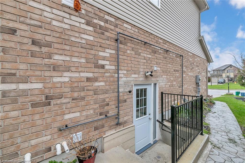 B-916 Magdalena Court Property Photo 1