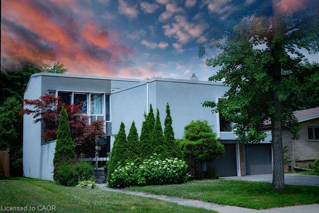 90 Winston Avenue