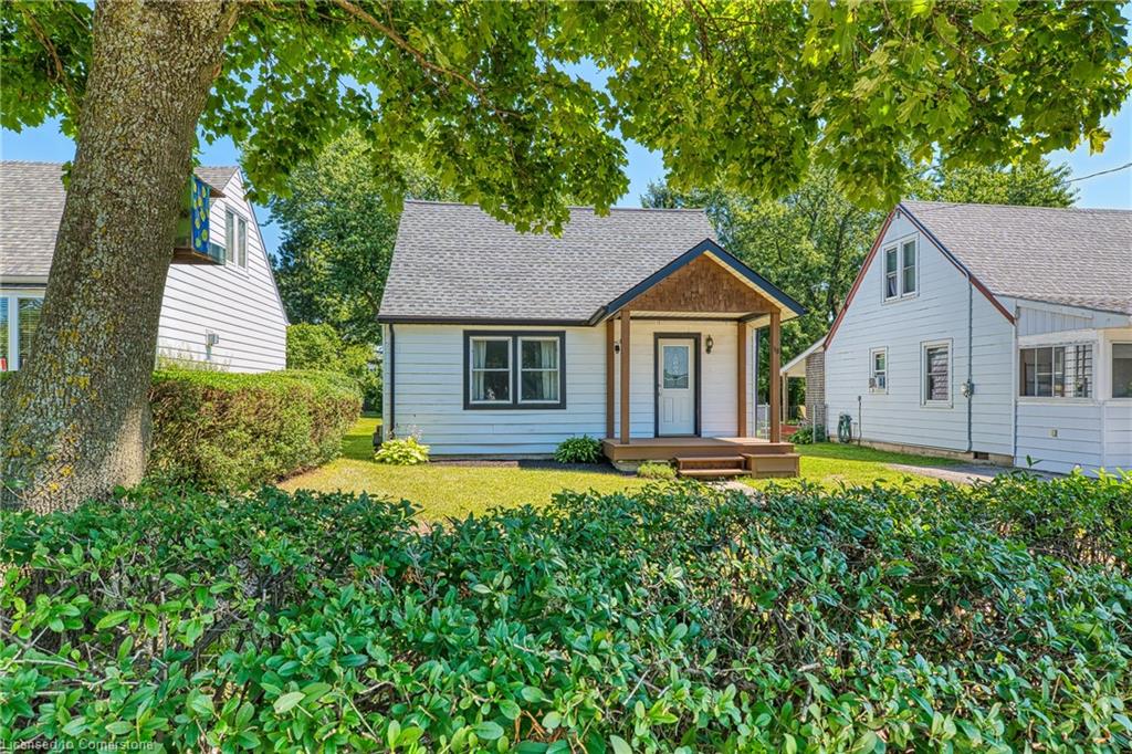 38 Oak Street Property Photo 1