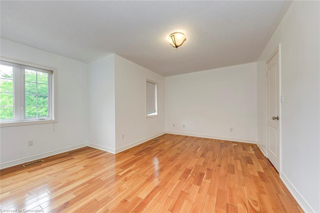 5337 Jameson Crescent Property Photo 31